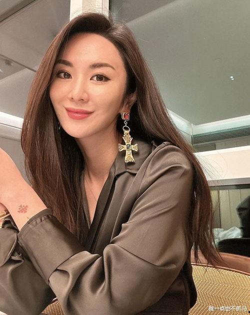 吃瓜网红明星,揭秘网红明星的吃瓜日常